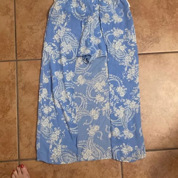 2 piece outfit , skort and off shoulder top - Picture 2 of 7